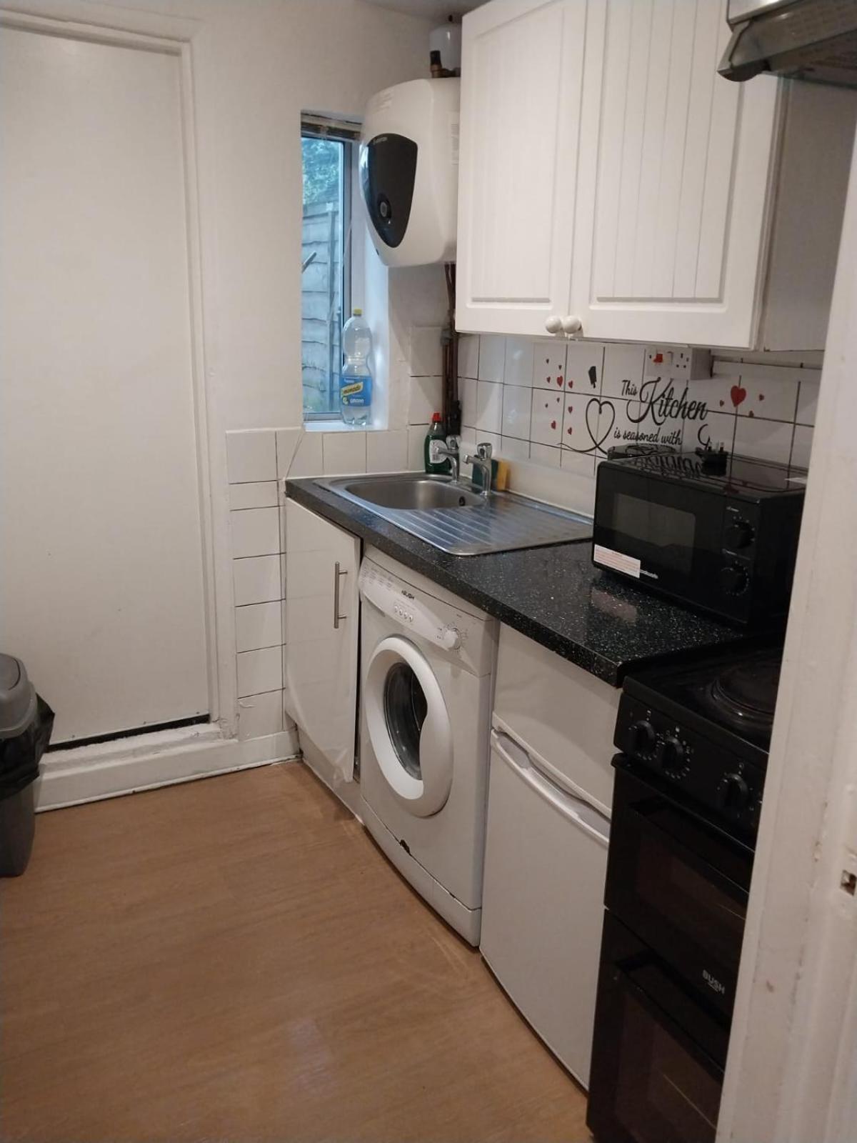 Stay In Edgware Road Guesthouse London Exterior photo